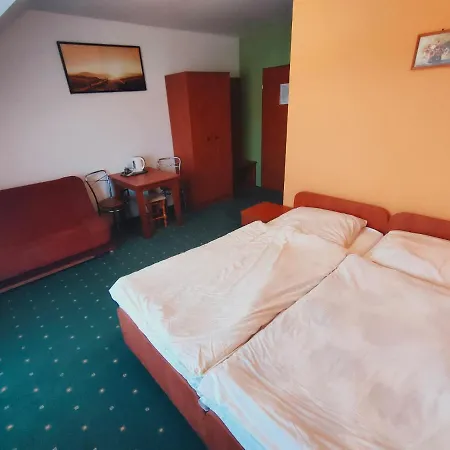 Séjour chez l'habitant Joda Goscinne *