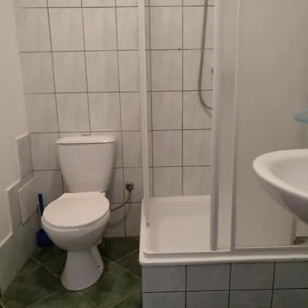 Joda Pokoje Goscinne Homestay *